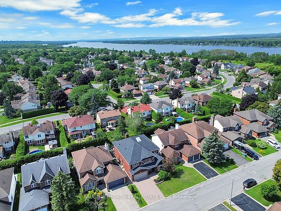 3rd image of 6192 Ravine Way