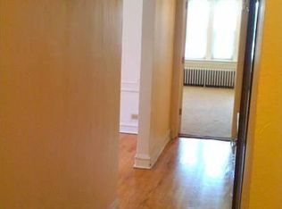 1853 E 81st St APT 2S, Chicago, IL 60617