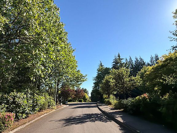 5th image of 9837 NW Skyview Dr