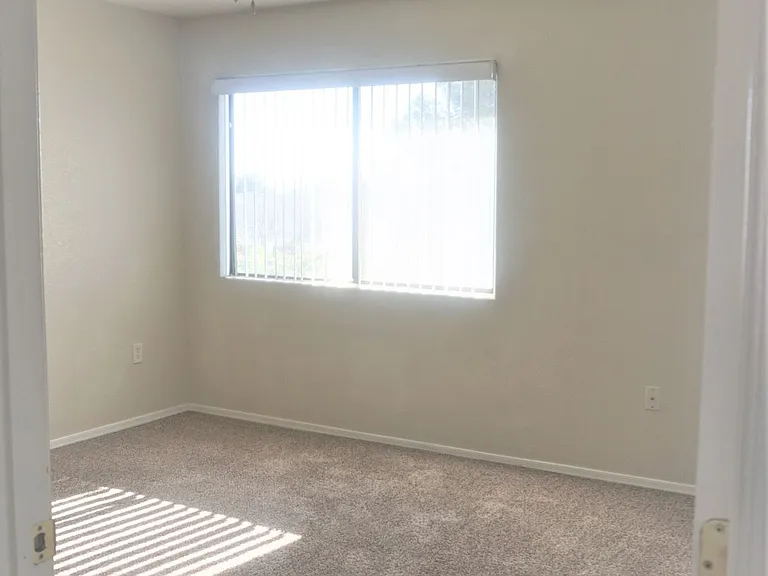 4410 Buena Loma Way #D — Photo 15
