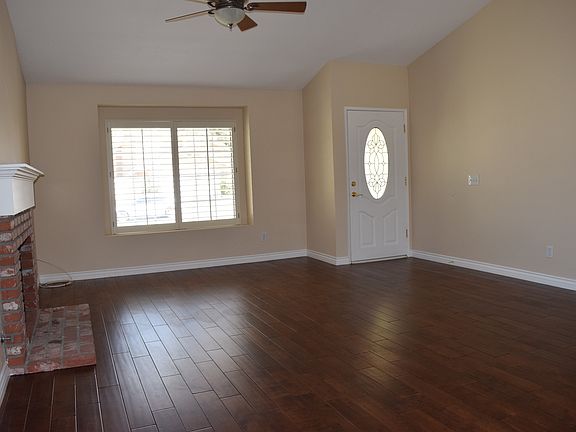Hardwood Floors in living areas, gas log fireplace