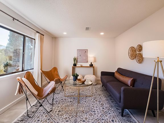 3rd image of 1617 Monte Largo Dr NE