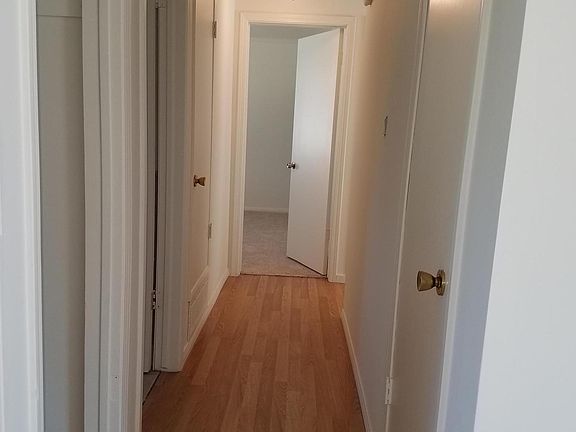 5th image of 22160 Chase St