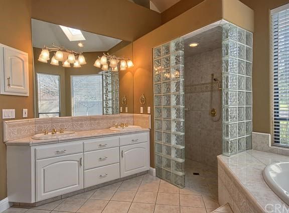 5th image of 3210 Blue Oak Dr