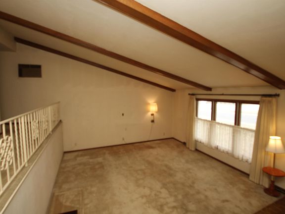 4th image of 2219 W Newman Pkwy