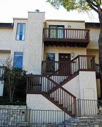 Exterior Front Facade
