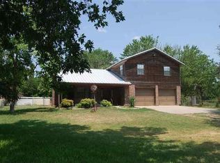 108 Arnold St, Holland, TX 76534