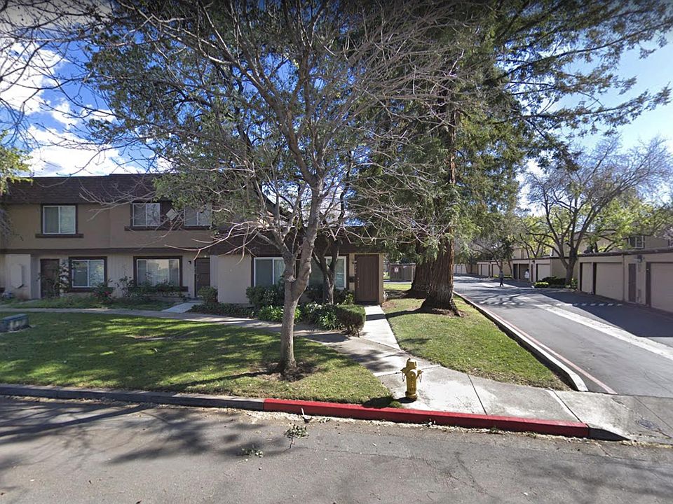 1st image of 3210 Parkhaven Dr