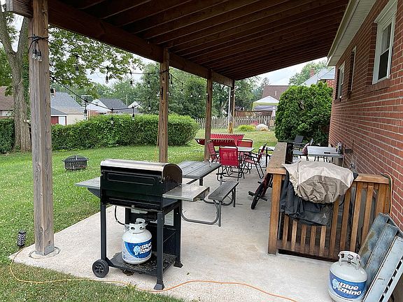 Outdoor Covered Back Patio