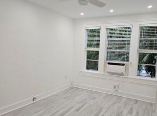 2401 Overbrook St APT 304, Miami, FL 33133