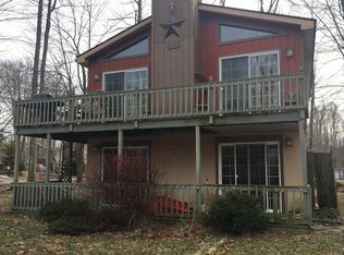 7064 Vista Dr, Tobyhanna, PA