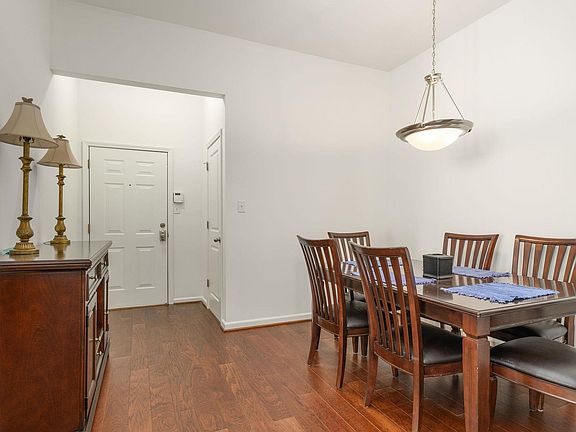 2nd image of 755 Walker Sq APT 4B