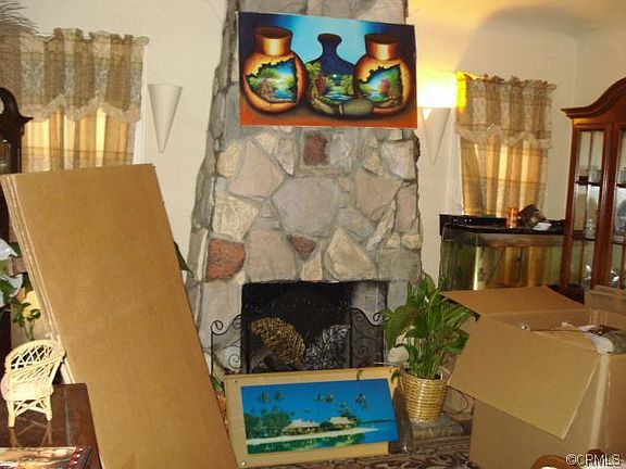 3rd image of 7727 S Halldale Ave