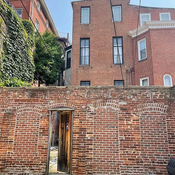 1310 Eutaw Pl — Photo 15
