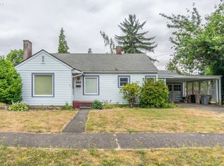 986 Hiatt St, Lebanon, OR 97355