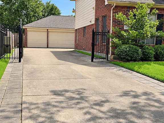 4th image of 14715 Wynbourn Way