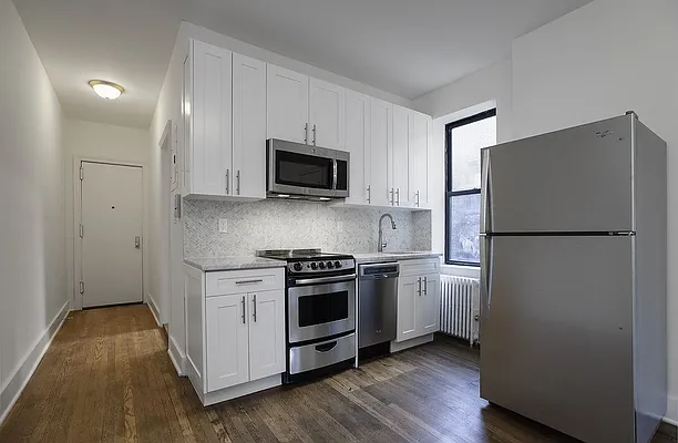 Rented by OGI Management | media 28