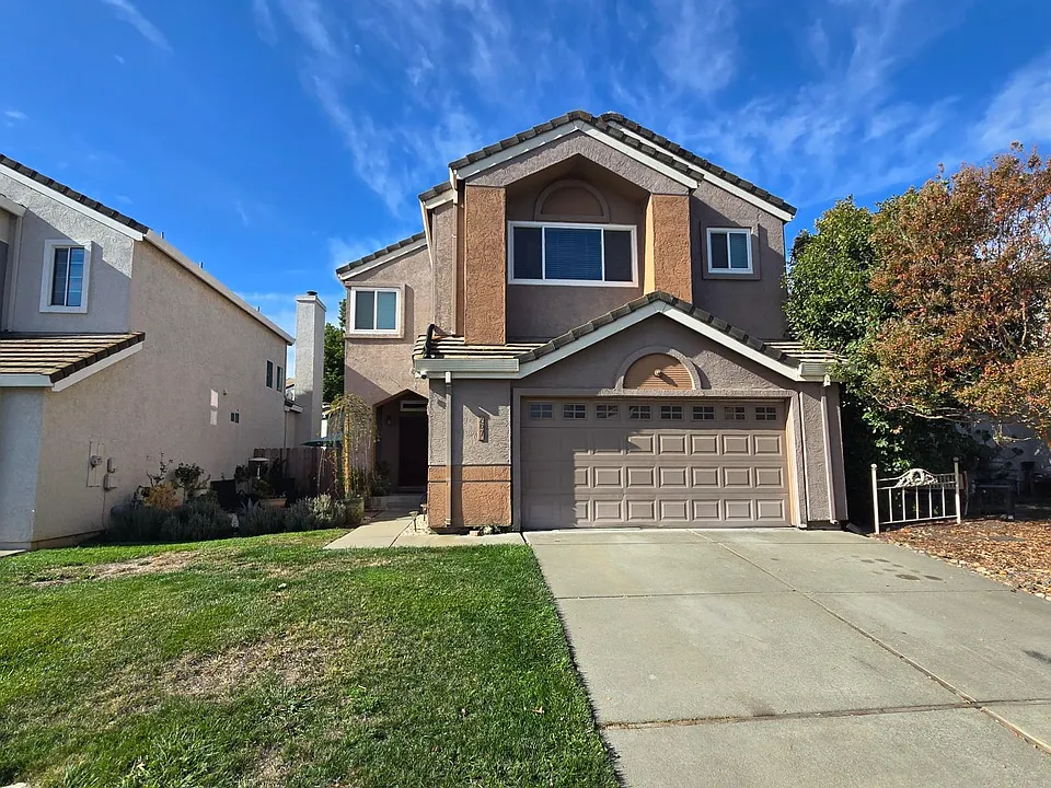 767 Tuliamore Ct