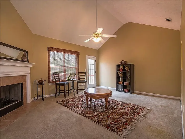 4363 Lock Ness Ln — Photo 17
