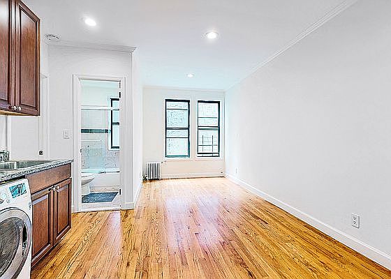 2nd image of 474 W 150th St #Zfl3