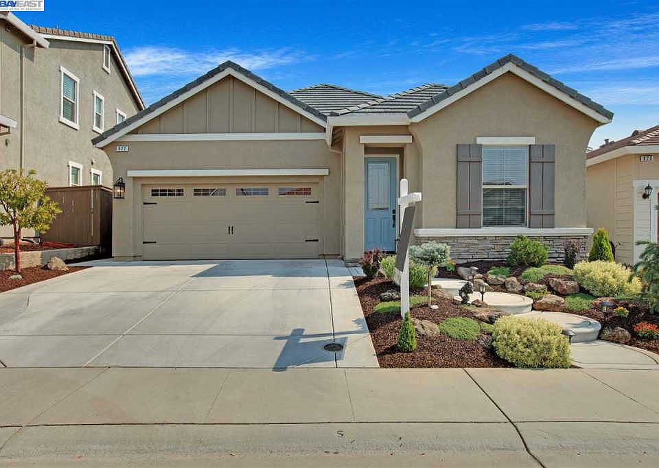 1st image of 822 Baronial Ln