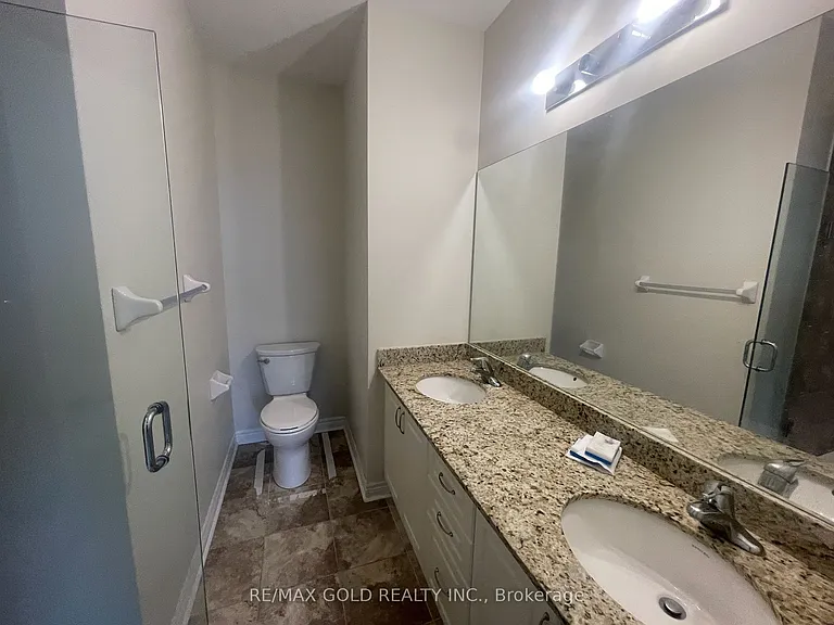 7325 Markham Rd #820 — Photo 15