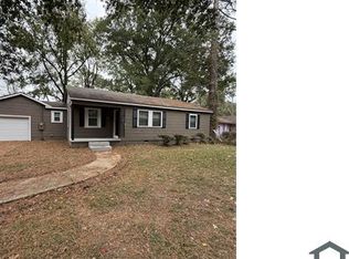 325 Cedarhurst Dr, Jackson, MS 39206