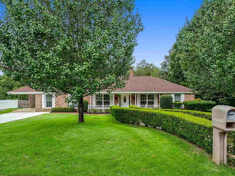 1st image of 2262 Pine Needles Cir