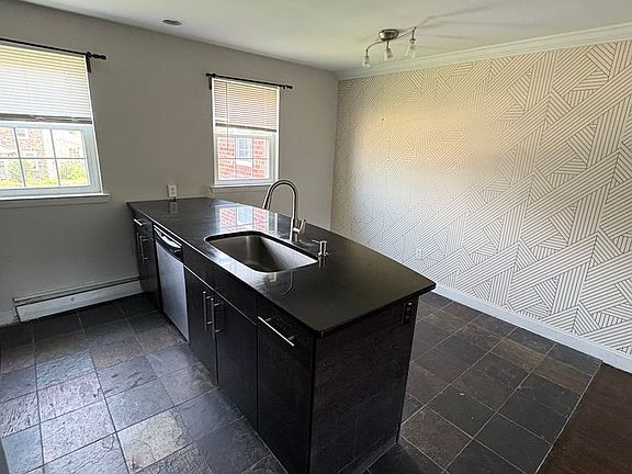 5th image of 210 Trinity Ave APT C5