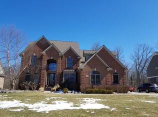 4548 Oakhurst Ridge Rd, Clarkston, MI 48348