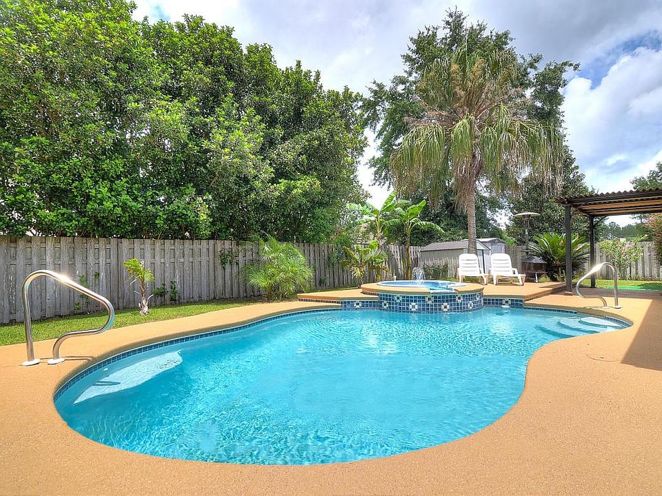 1st image of 253 E Betony Branch Way
