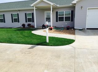 39 E Des Moines Ave, South Hutchinson, KS 67505