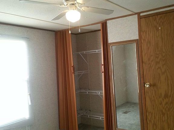 4th image of 34 Bellefont Dr