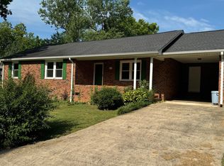 220 Wilkins Ave, Etowah, TN 37331