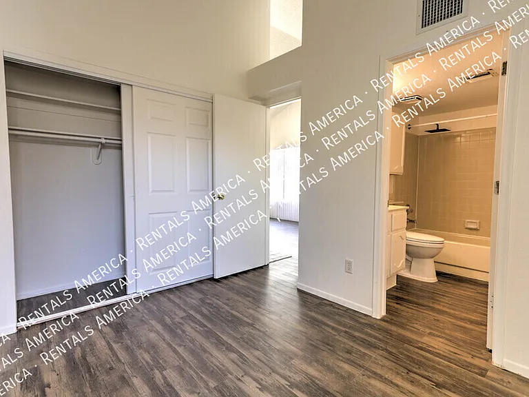 2950 W Avenida Destino — Photo 17
