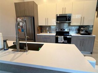 913 NW 45th Ter #913, Fort Lauderdale, FL 33317