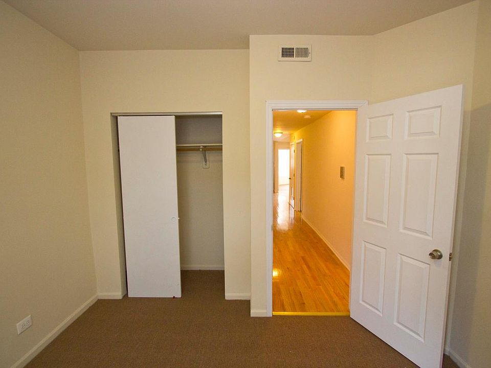 1st image of 1128 E 62nd St #301