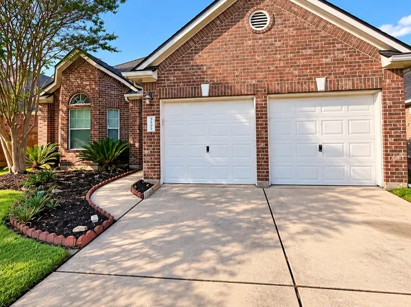 10002 Kendahlwood Ln, Tomball, TX 77375
