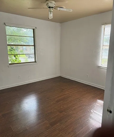 3200 June St — Photo 9