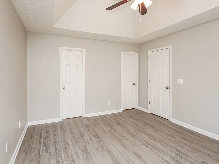 5539 Princeton Oaks Ln — Photo 16