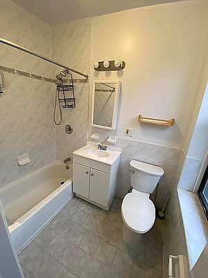 2nd image of 6802 Ridge Blvd #D14