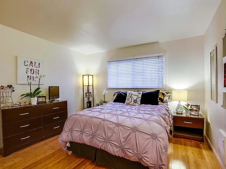 1949 Grand Ave #3 — Photo 16