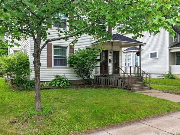 300 Cameron St #298, Moncton, NB E1C 5Z4