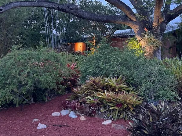 445 NW 8th Street, Boca Raton, FL 33432