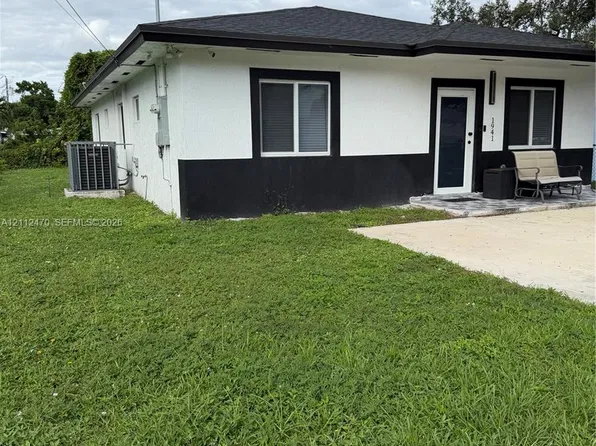 1941 NW 151st St, Miami Gardens, FL 33054