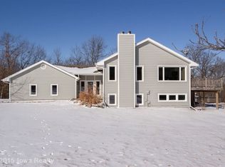 9899 Dakota Trl, Norwalk, IA 50211