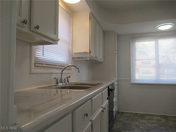 5th image of 8005 Bremen Ave