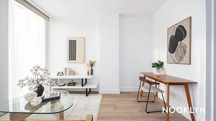 Living room, photo 1