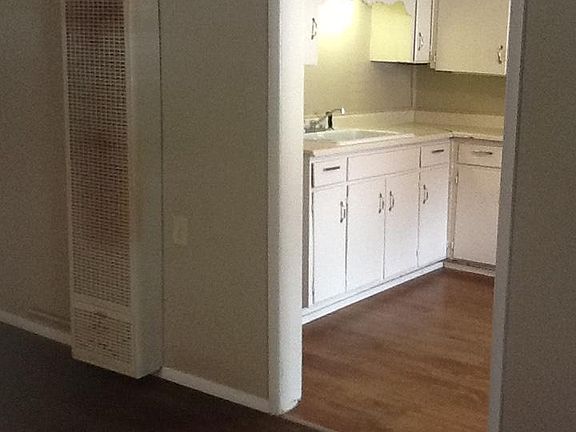 3rd image of 1017 Greenwood Ave