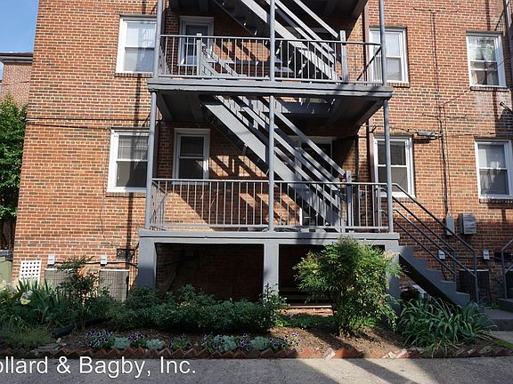 4th image of 2704 Kensington Ave APT 02